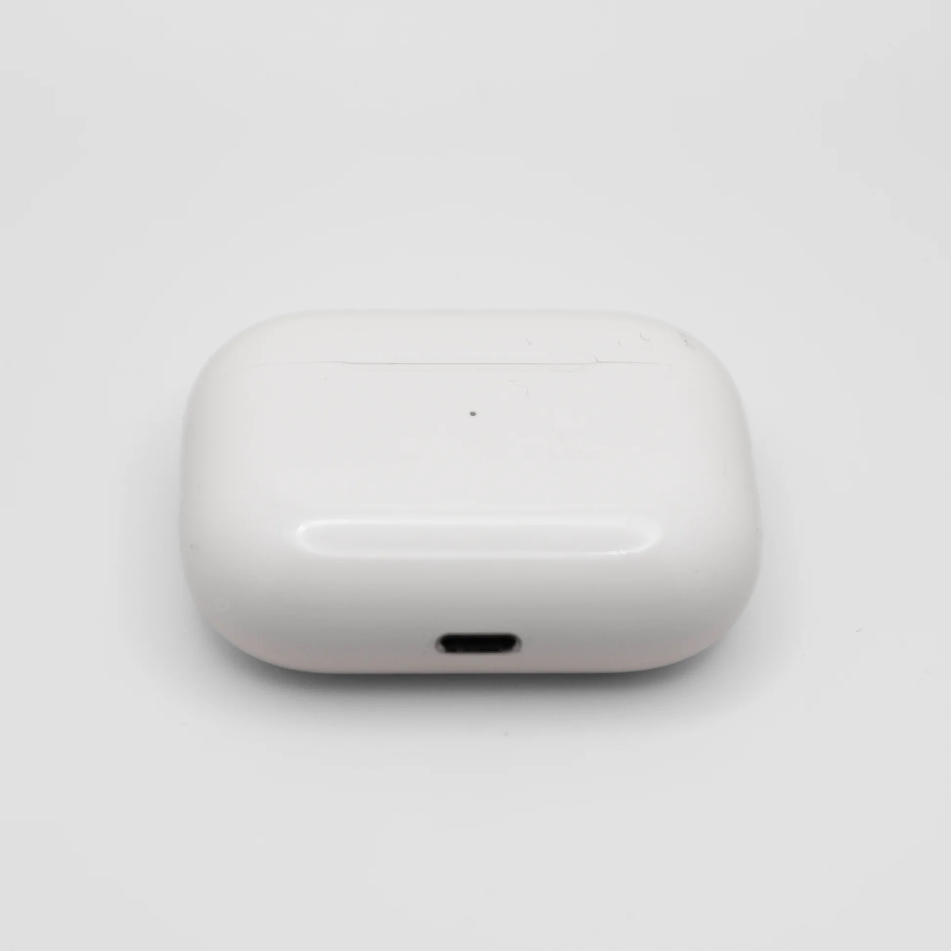 Apple AirPods Pro (1st Generation) - Image 4